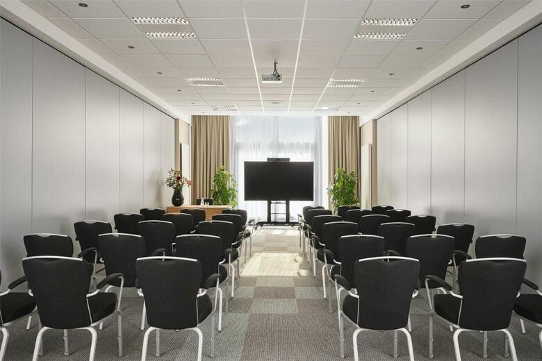 Hotel Moxy Vienna Airport