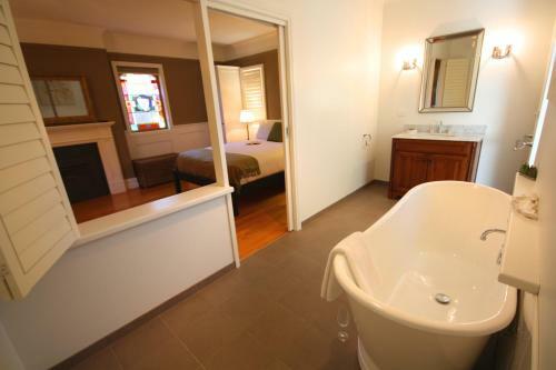 Hostal Marysville Garden Cottages