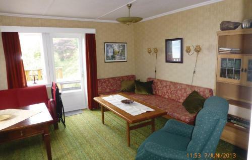 Holiday Home �lvik Tveit II