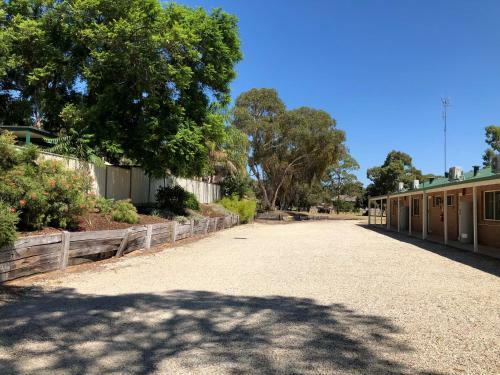 Motel Bullanginya Lodge