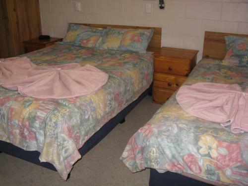 Peak Hill Golden Peak Budget Motel