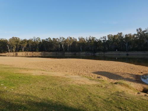 Barooga Golf View Motel