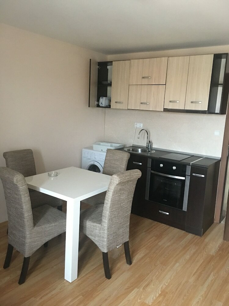 Apartamentos Palace Deluxe Hotel