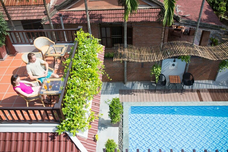 Hotel Serene River Villa