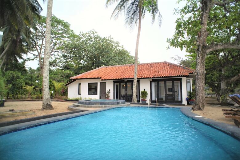 Villa Bintang Laut Resort