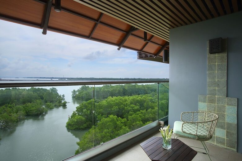 Hotel The Crystal Luxury Bay Resort Nusa Dua