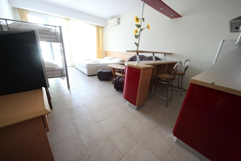 Menada Planeta Apartments