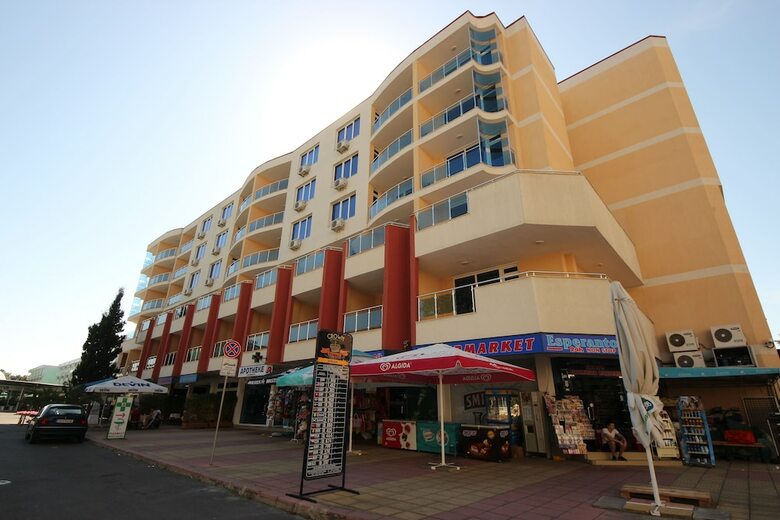 Menada Esperanto Apartments