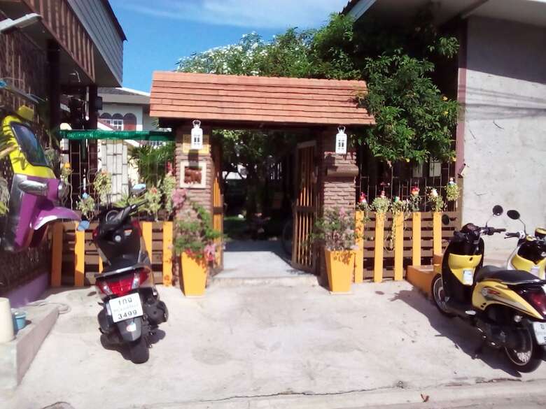 Hotel Baan Talay 51