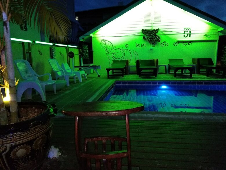Hotel Baan Talay 51