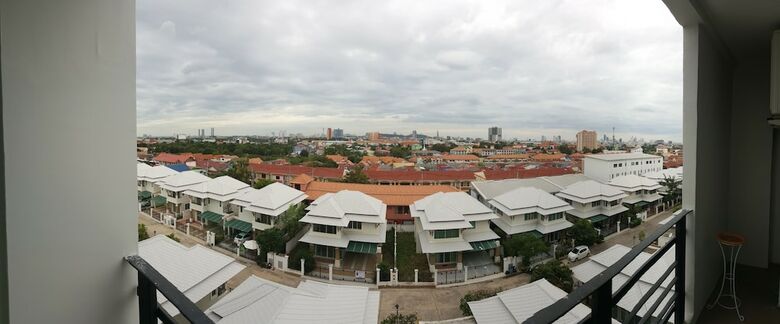 Hotel Retreat By The Tree Pattaya