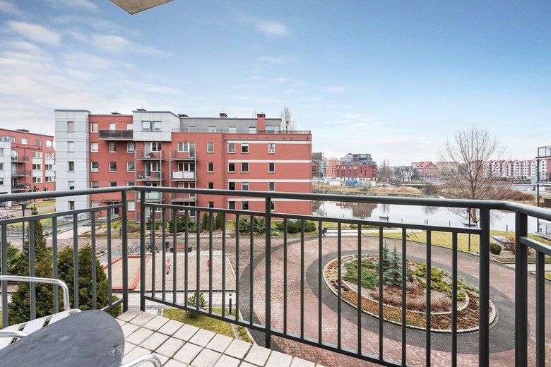 Blue Mandarin Apartments