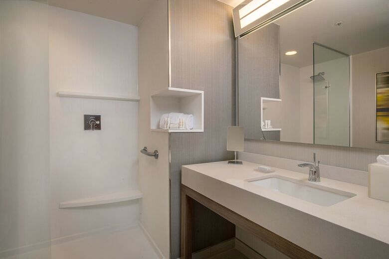 Hotel Courtyard By Marriott Rome