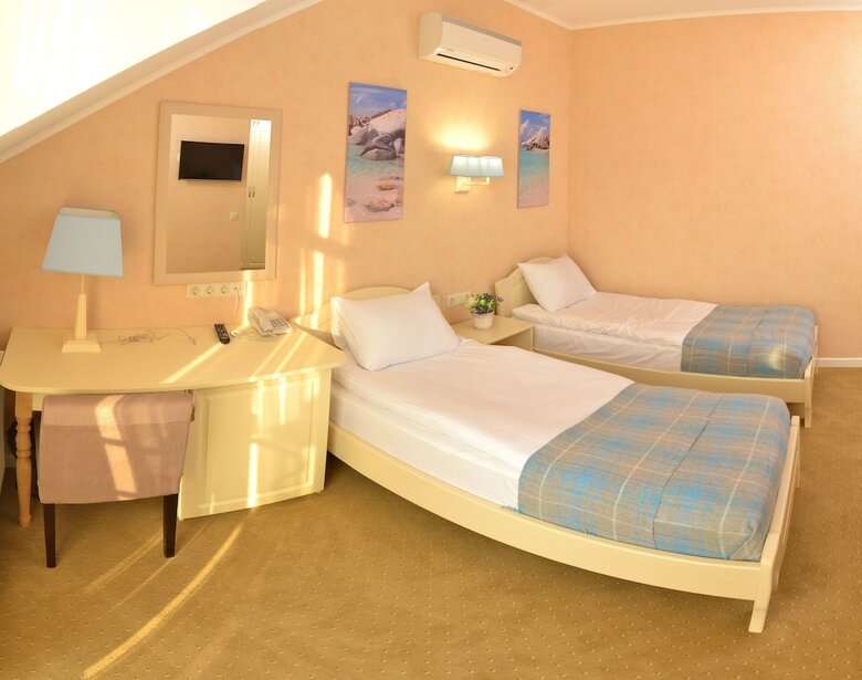 Ajur Hotel