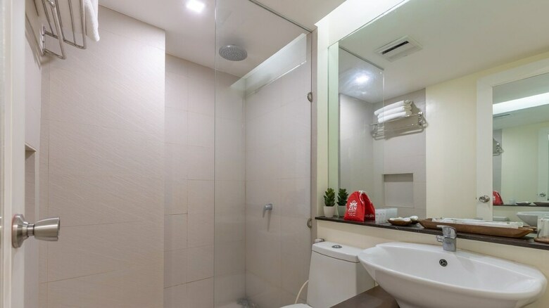 Hotel Zen Premium Selah Garden Pasay