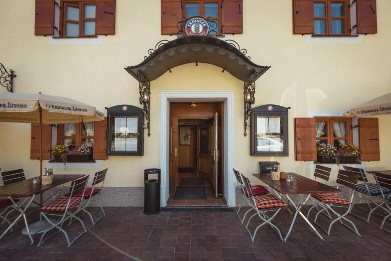 Hotel & Gastst�tte Zum Erdinger Wei�br�u