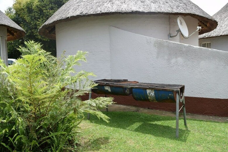 Hostal Sheris Lodge And Backpackers