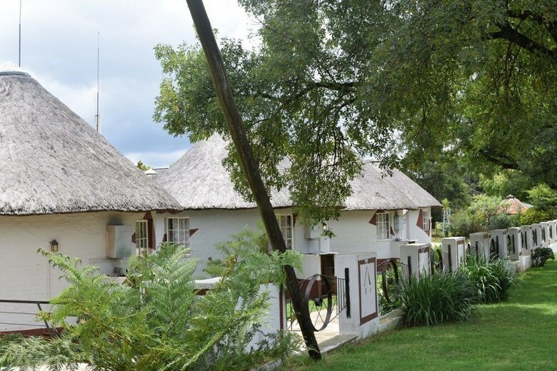 Hostal Sheris Lodge And Backpackers