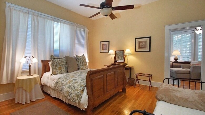 Hotel Gardensong B&B