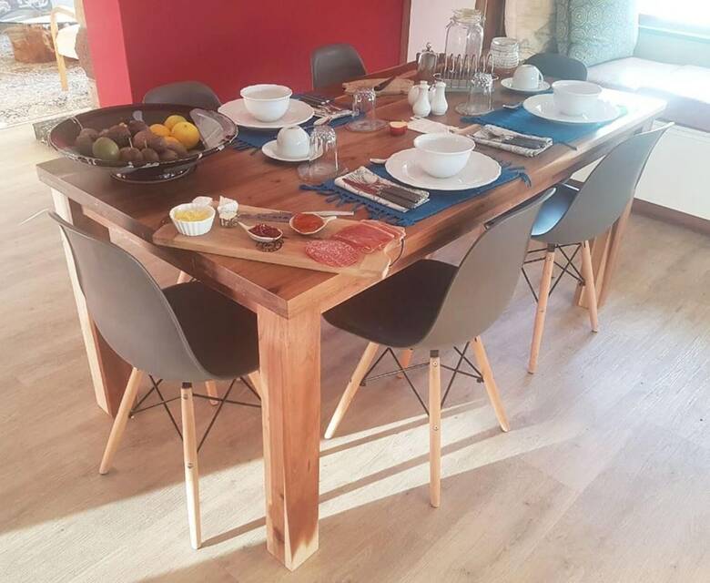 Hotel A Queenslin Guesthouse