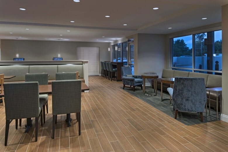 Hotel Towneplace Suites By Marriott Lake Charles