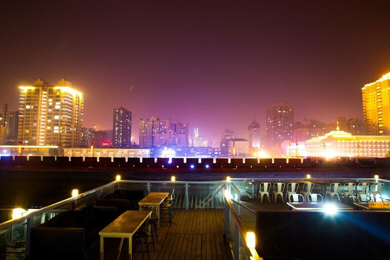 Hostal Travelling With Hostel South Gate