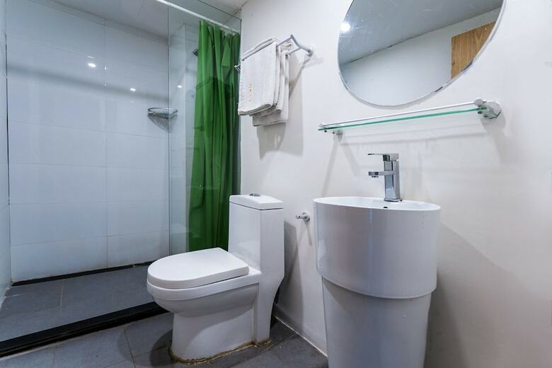 Hostal Travelling With Hostel South Gate