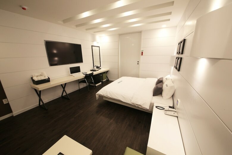 Premium Ava Hotel Sasang