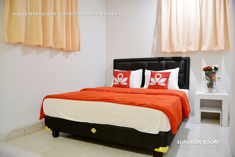 Hotel Zen Premium Kemang Timur