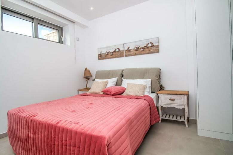 Francis & Gregorys Luxury Villas