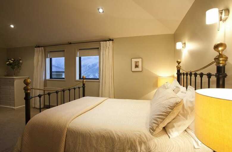 Bed & Breakfast Gibbston House