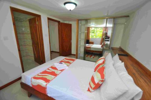 Chrisent Residence