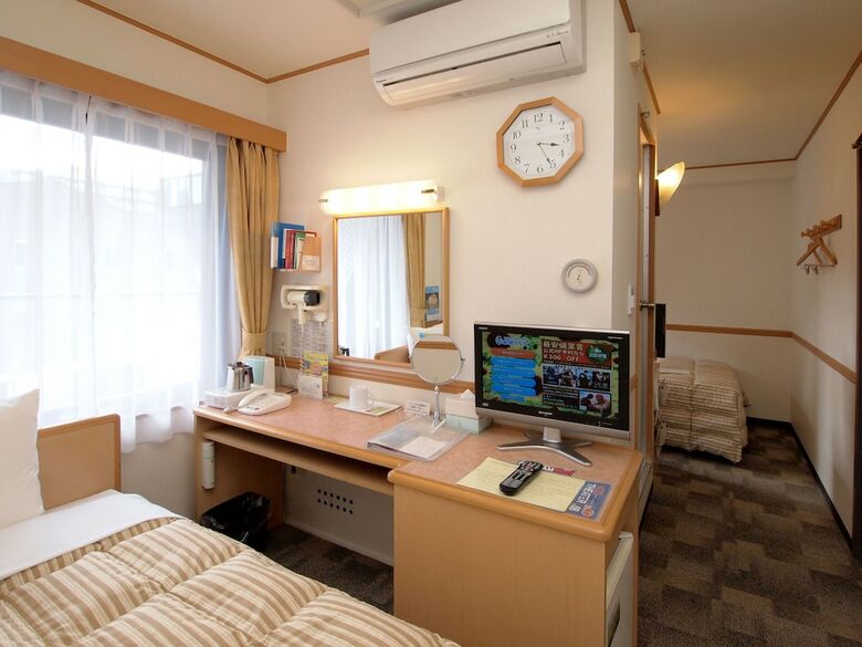 Hotel Toyoko Inn Tsuruga Ekimae