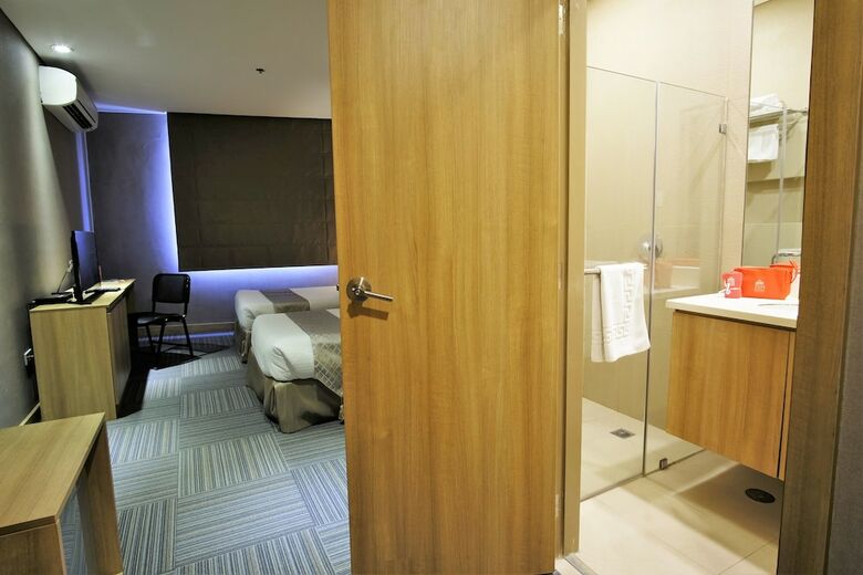 Hotel Zen Rooms Madison 101 Qc