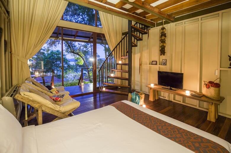 Hotel Away Koh Kood Resort