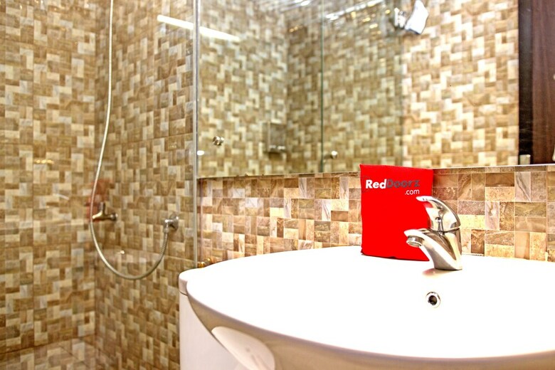 Hotel Reddoorz Near Trans Studio Mall 2