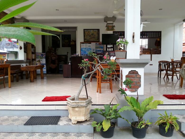 Hotel Puri Mandhara Lovina