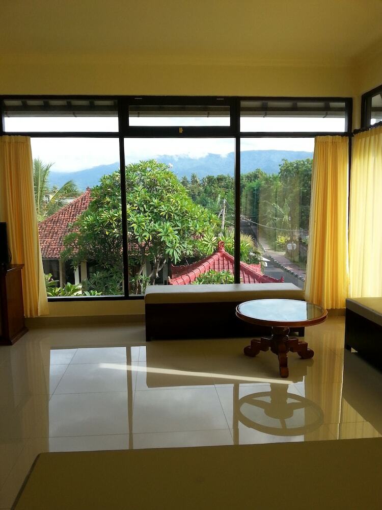 Hotel Puri Mandhara Lovina