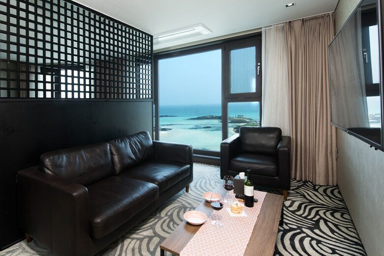 The Artstay Jeju Hamdeok - Hotel
