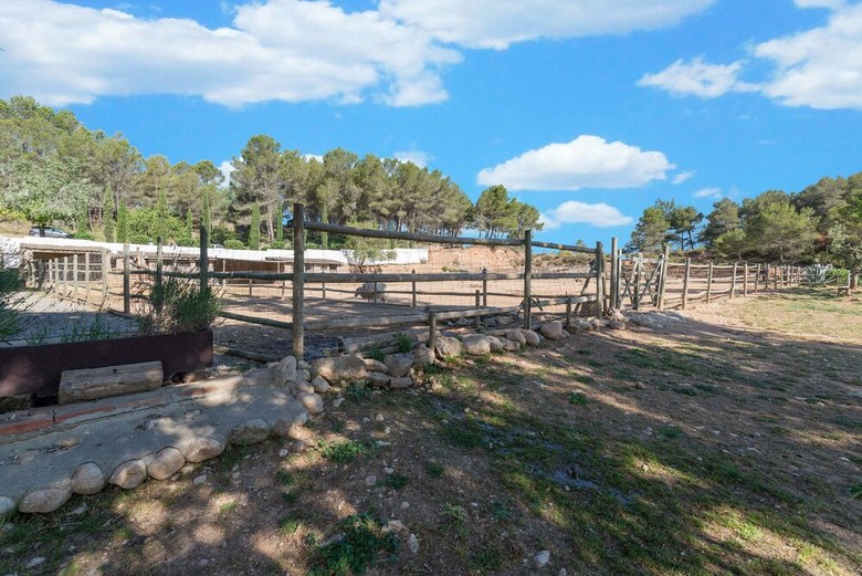 Hotel Comarquinal Bioresort Pened�s
