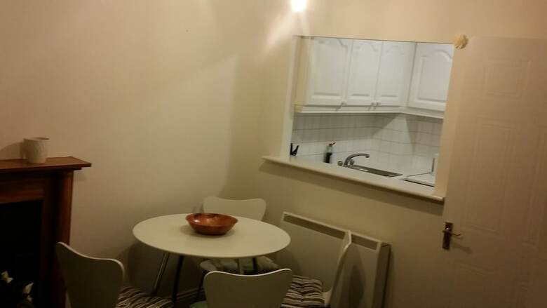 Jervis Place Apartment