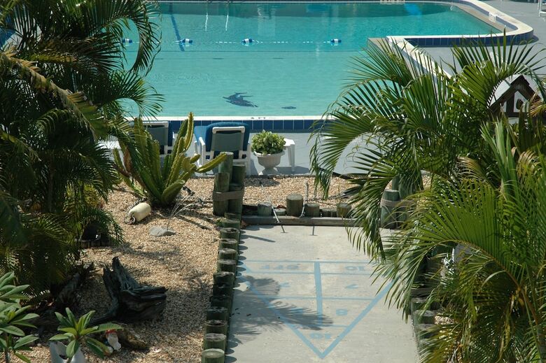 Motel Dolphin Inn Resort