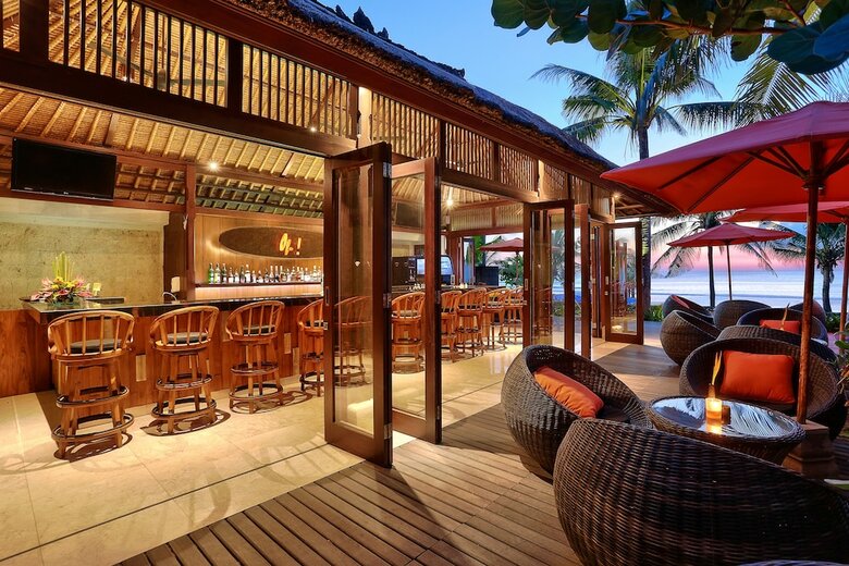 Hotel Legian Beach Villas