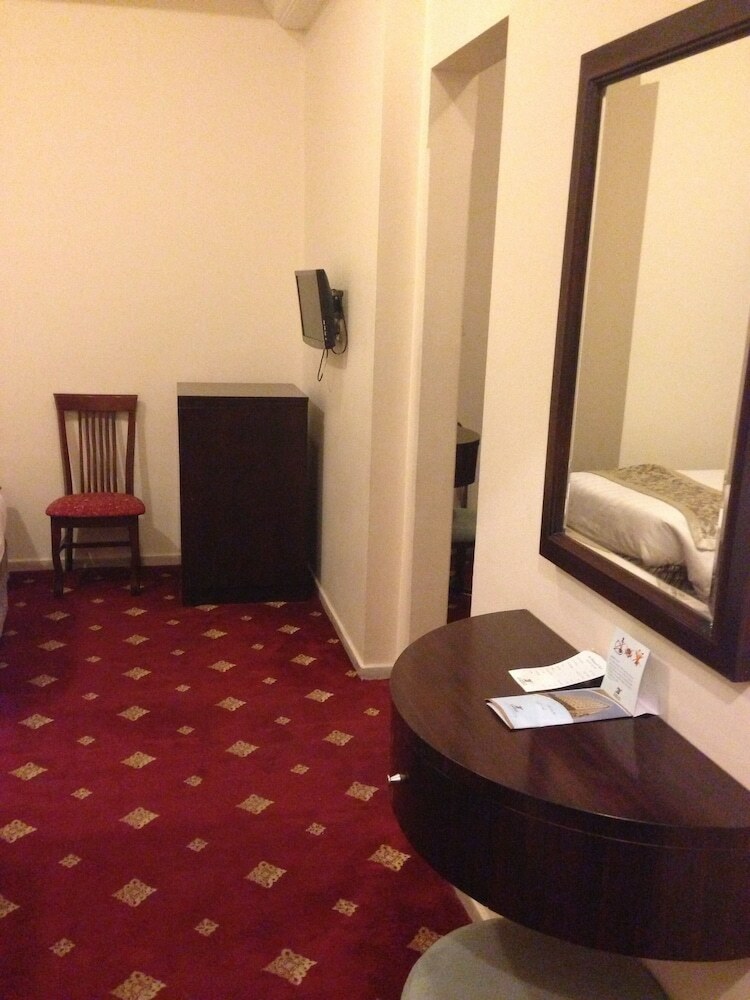 Dar Al Eiman Ajyad Hotel