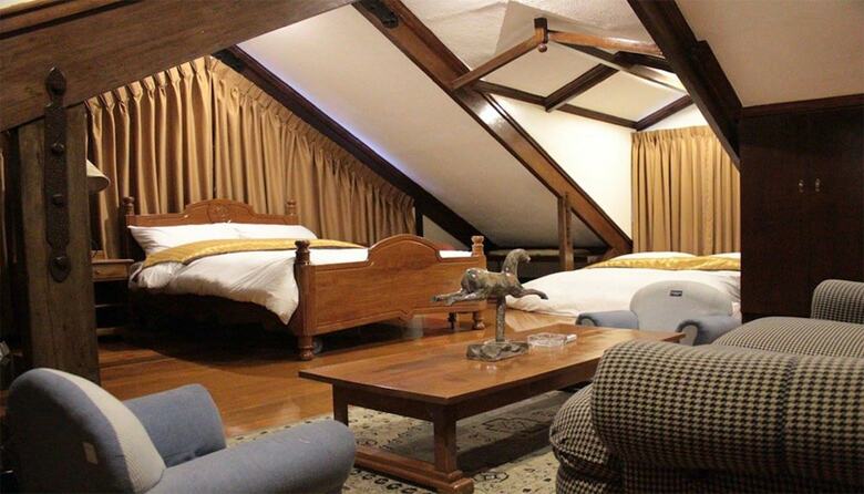 Hotel F8 Bed And Breakfast