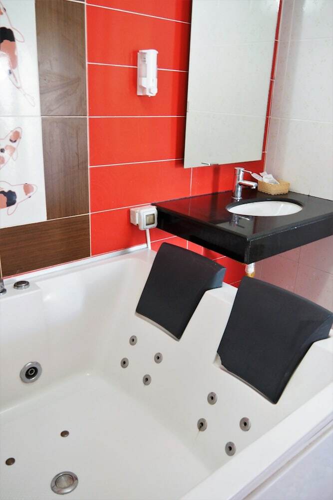 Hotel Tonrak Resort