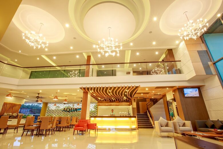 Hotel Aqua Resort Phuket