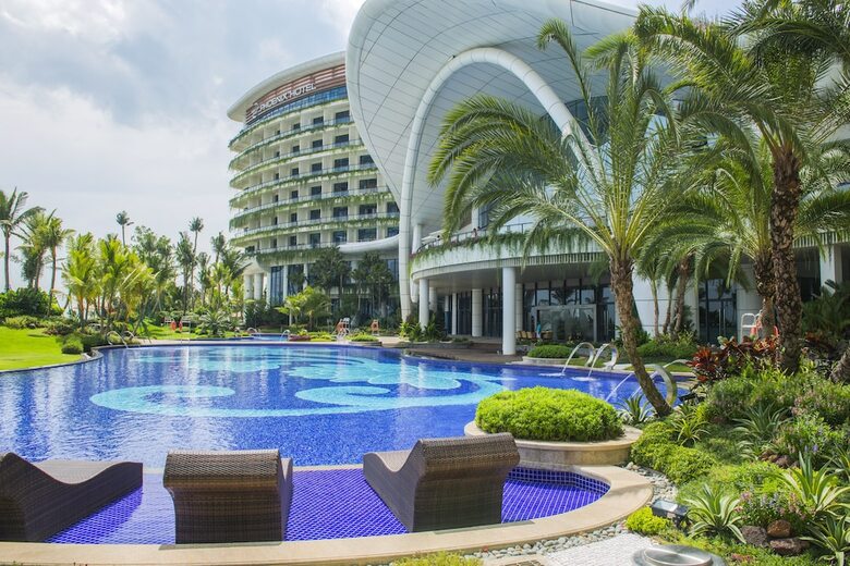 Forest City Phoenix International Marina Hotel