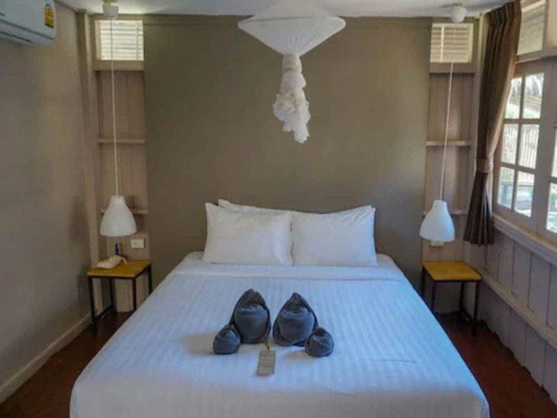 Hotel Hip Seaview Resort At Phi Phi