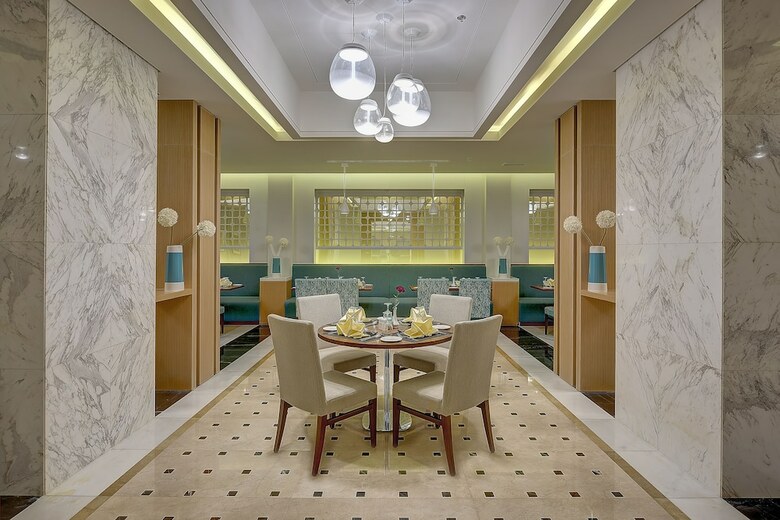 Royal Continental Hotel ? Dubai Airport